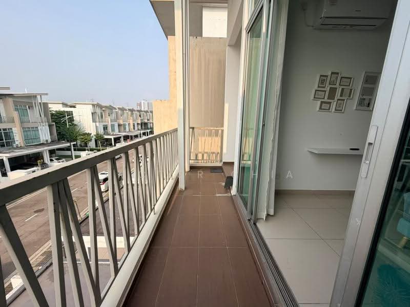3-storey Terraced House for Sale in Setia Eco Cascadia (Tebrau) - Victor Chia - Balcony - PropertyGuru.com.my