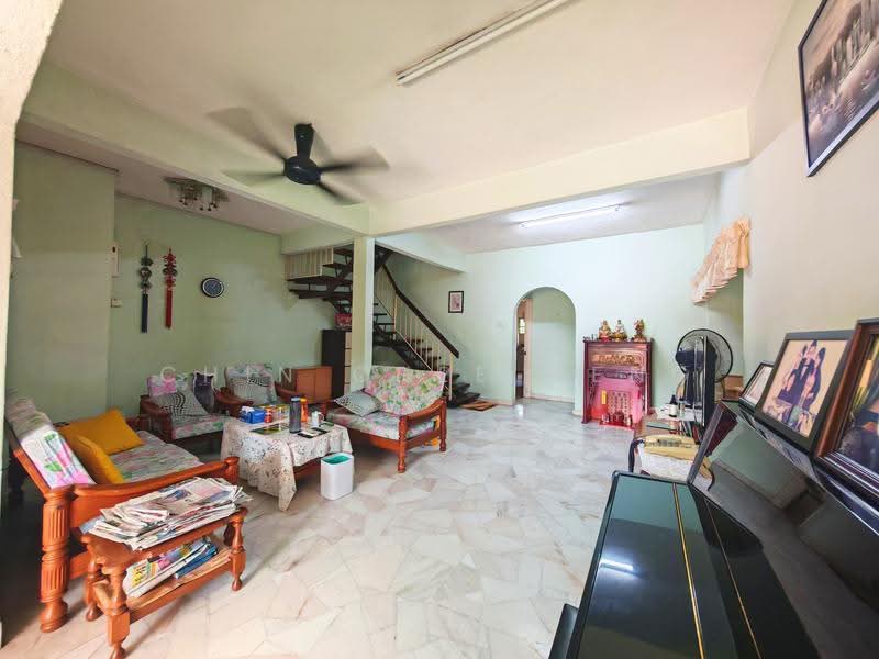 2-storey Terraced House for Sale in Taman Megah (Cheras) - Chin Chee Meng - Living Room - PropertyGuru.com.my