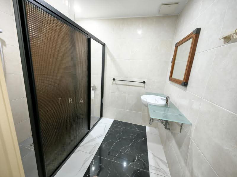 Service Residence for Rent at 10 Semantan Suites - Travis Wong - Bathroom - PropertyGuru.com.my