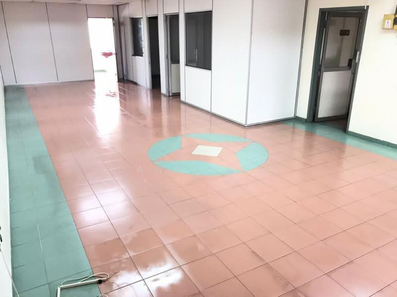 Shop / Office for Sale in Taman Desa (Kulai) - Danny See - Corridor - PropertyGuru.com.my