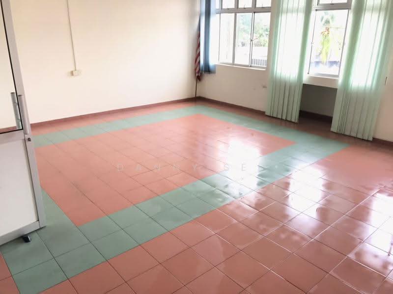 Shop / Office for Sale in Taman Desa (Kulai) - Danny See - Interior - PropertyGuru.com.my