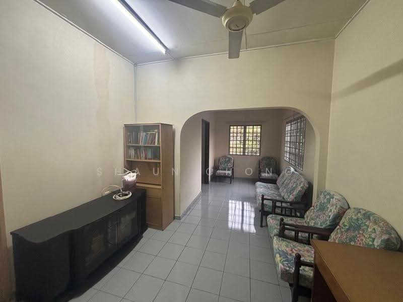 Rumah Teres 2-Tingkat untuk Disewa di Taman Kajang Prima (Kajang) - Shaun Chong - Living Room - PropertyGuru.com.my