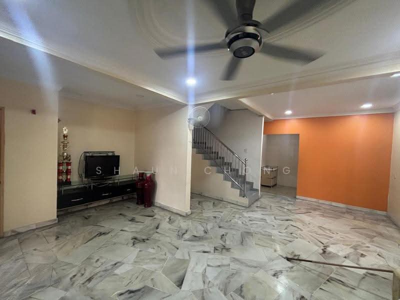 Rumah Teres 2-Tingkat untuk Disewa di Taman Kajang Prima (Kajang) - Shaun Chong - Living Room - PropertyGuru.com.my