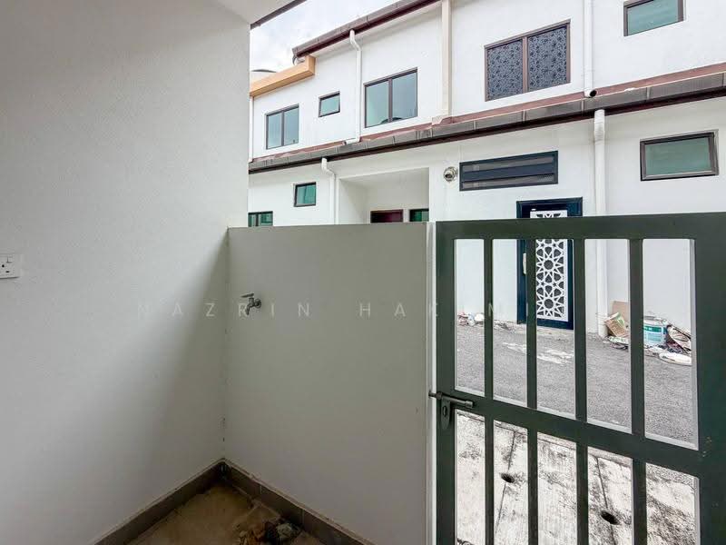 2-storey Terraced House for Sale in Bandar Baru Kundang (Rawang) - Nazrin Hakimin - Exterior - PropertyGuru.com.my