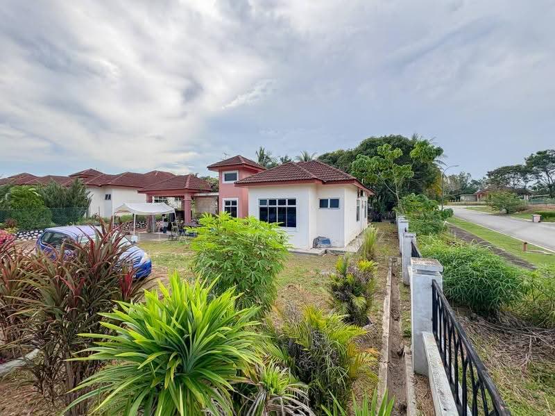 Bungalow House for Sale in Bandar Sri Sendayan (Negeri Sembilan) - Danial Mohd Zaki - PropertyGuru.com.my