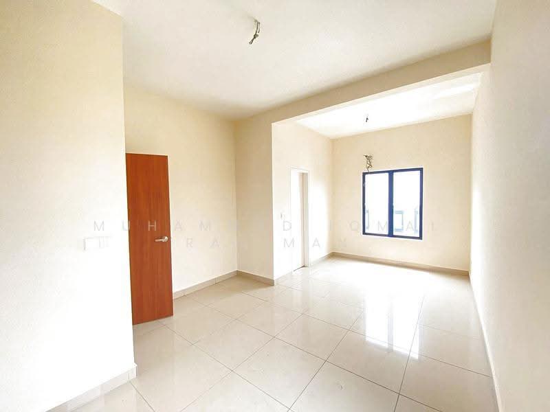 Terraced House for Sale in Gombak (Selangor) - Muhammad Iqmal Rahiman - Living Room - PropertyGuru.com.my