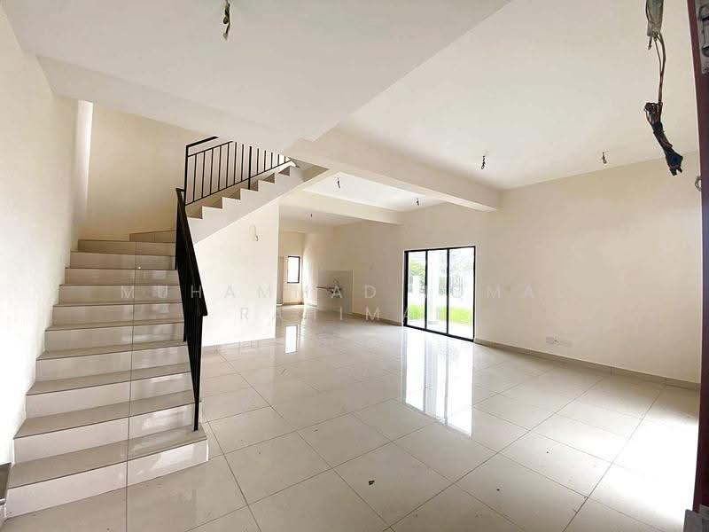 Terraced House for Sale in Gombak (Selangor) - Muhammad Iqmal Rahiman - Living Room - PropertyGuru.com.my