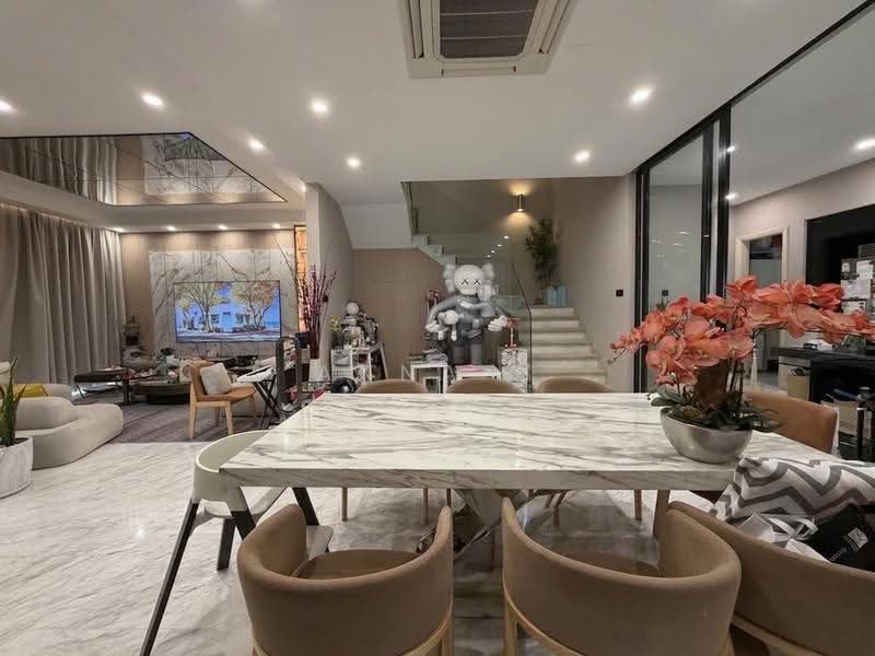 Semi-Detached House for Sale in Mont Kiara (Kuala Lumpur) - Anna H - Living Room - PropertyGuru.com.my