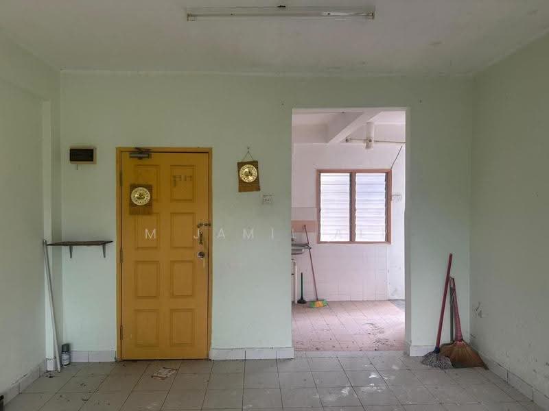 Flat for Sale at Taman Perkasa - M Jamil Ali - Kitchen - PropertyGuru.com.my