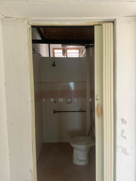 Flat for Sale at Taman Perkasa - M Jamil Ali - Bathroom - PropertyGuru.com.my