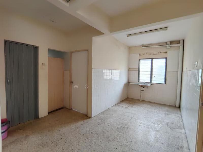 Pangsapuri untuk Dijual di Pangsapuri Aman - Woon . - Kitchen - PropertyGuru.com.my