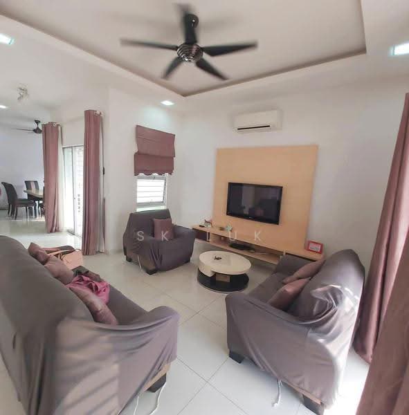Semi-Detached House for Sale in Kota Emerald (Rawang) - SK Luk - Living Room - PropertyGuru.com.my