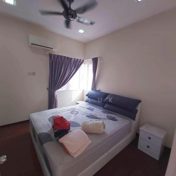 Semi-Detached House for Sale in Kota Emerald (Rawang) - SK Luk - Bedroom - PropertyGuru.com.my