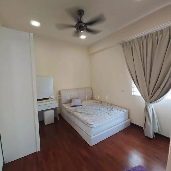 Semi-Detached House for Sale in Kota Emerald (Rawang) - SK Luk - Bedroom - PropertyGuru.com.my