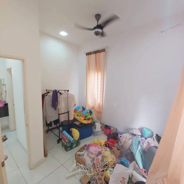 Semi-Detached House for Sale in Kota Emerald (Rawang) - SK Luk - Bedroom - PropertyGuru.com.my