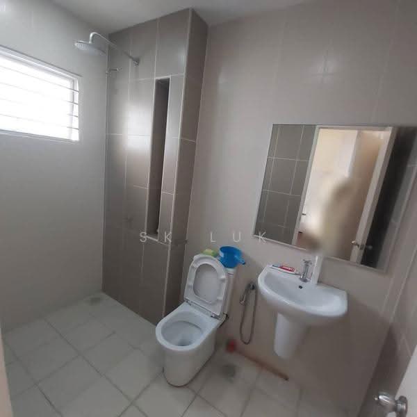 Semi-Detached House for Sale in Kota Emerald (Rawang) - SK Luk - Bathroom - PropertyGuru.com.my