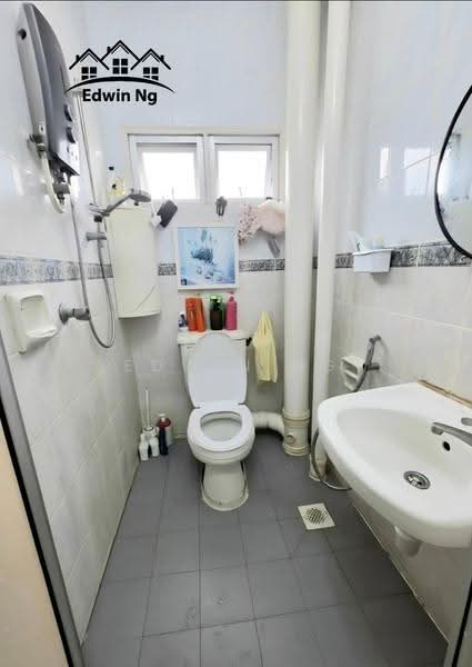 Apartment for Rent at Taman Kristal - Edwin Ng - Bathroom - PropertyGuru.com.my