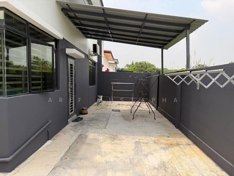 Semi-Detached House for Sale in Bandar Baru Salak Tinggi (Sepang) - Arif Mustapha - Exterior - PropertyGuru.com.my