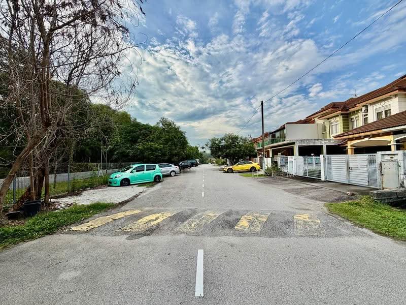 Rumah Teres 2-Tingkat untuk Dijual di Bandar Bukit Puchong 2 (Puchong) - Azli Ibrahim - Exterior - PropertyGuru.com.my