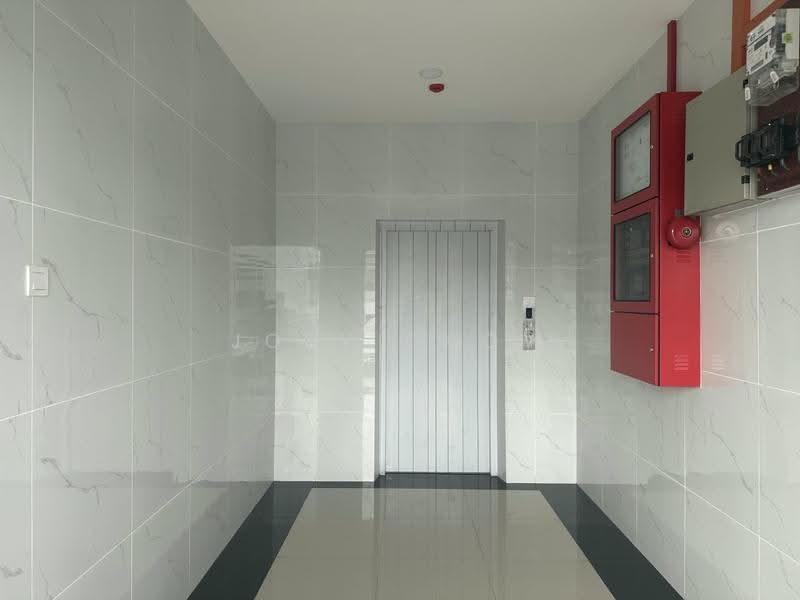Kedai / Pejabat untuk Disewa di Taman Bukit Mayang Emas (Petaling Jaya) - Joey Chow - Corridor - PropertyGuru.com.my