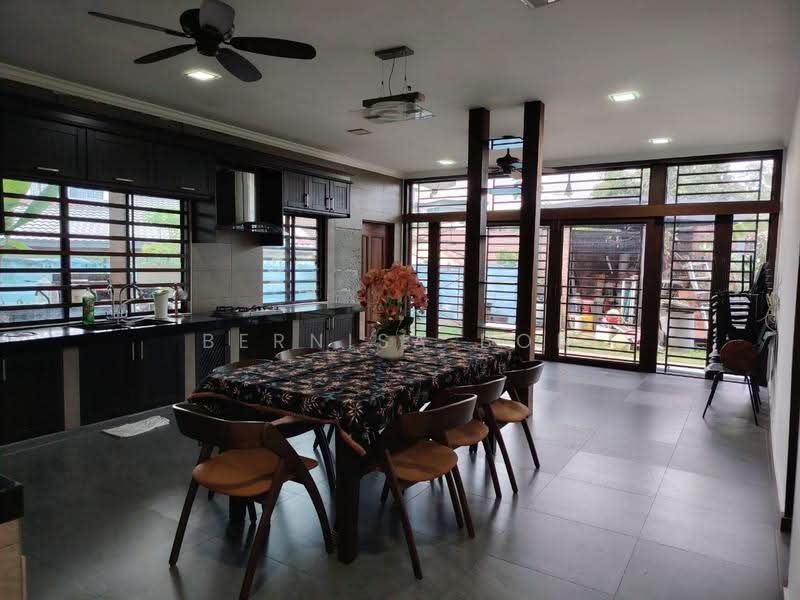Bungalow House for Sale in SS1 (Petaling Jaya) - Bernisa Bon - Kitchen - PropertyGuru.com.my
