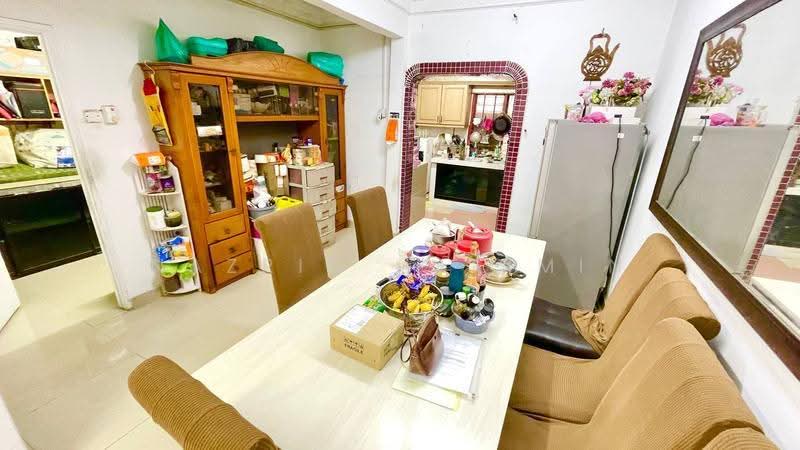 Rumah Teres untuk Dijual di Bandar Baru Sungai Buloh (Sungai Buloh) - Nazrin Hakimin - Dining Room - PropertyGuru.com.my