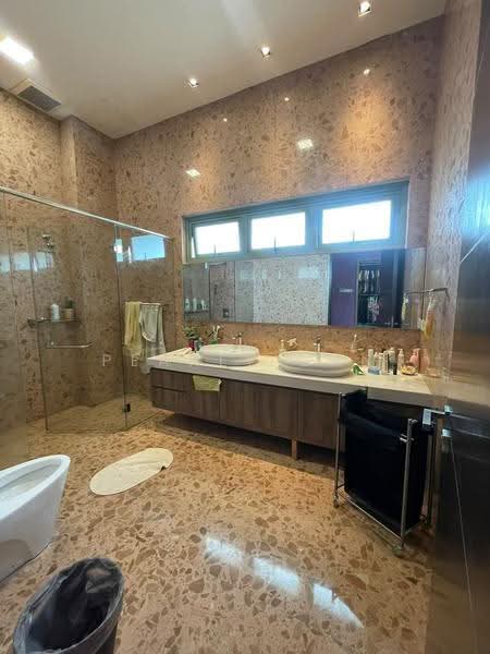 Bungalow House for Sale in Usj 5 (Subang Jaya) - Pearly Gan - Bathroom - PropertyGuru.com.my
