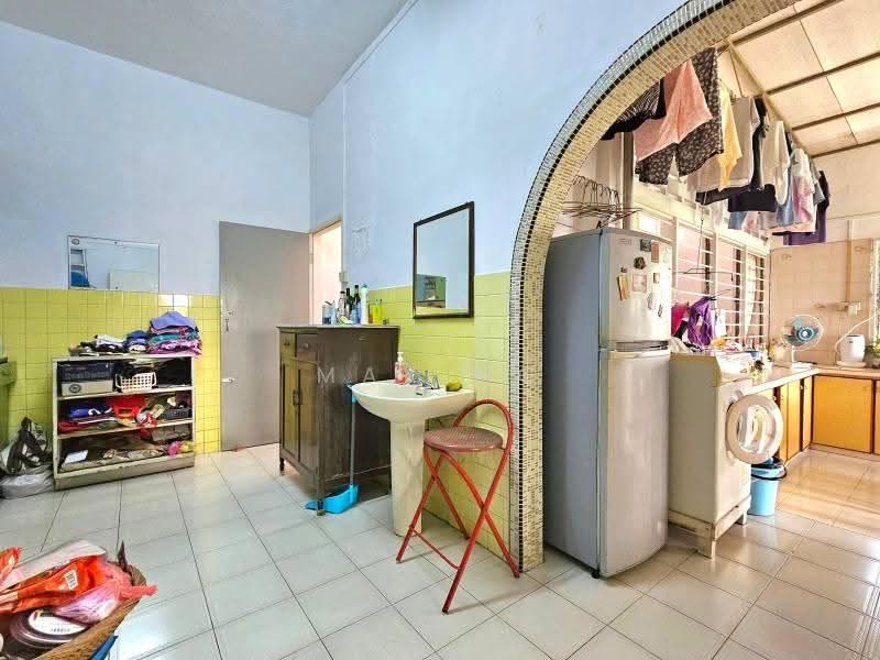 Bungalow House for Sale in Pulau Tikus (Penang) - Max Ng - Kitchen - PropertyGuru.com.my