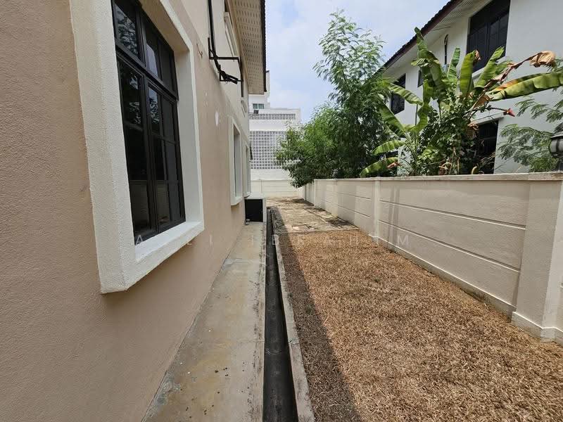 Rumah Banglo untuk Dijual di Taman Hulu Langat Jaya (Cheras) - Azli Ibrahim - Exterior - PropertyGuru.com.my