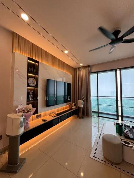 Kediaman Servis untuk Dijual di East Parc @ Manjalara - Frankie Sing - Living Room - PropertyGuru.com.my