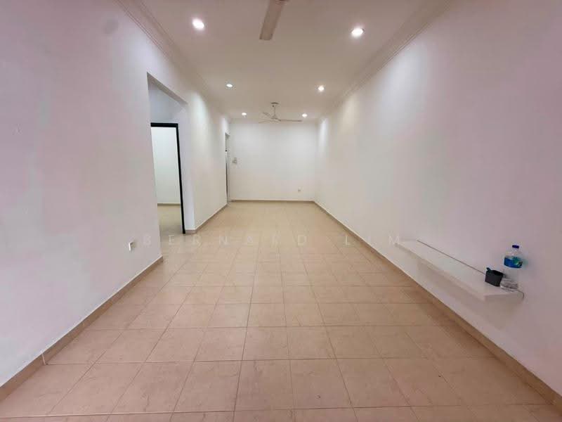 Rumah Teres untuk Dijual di Bandar Putra Kulai (Kulai) - Bernard Lim - Living Room - PropertyGuru.com.my