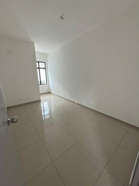 2-storey Terraced House for Sale in Taman Bestari Indah (Ulu Tiram) - Kym Kee - Interior - PropertyGuru.com.my