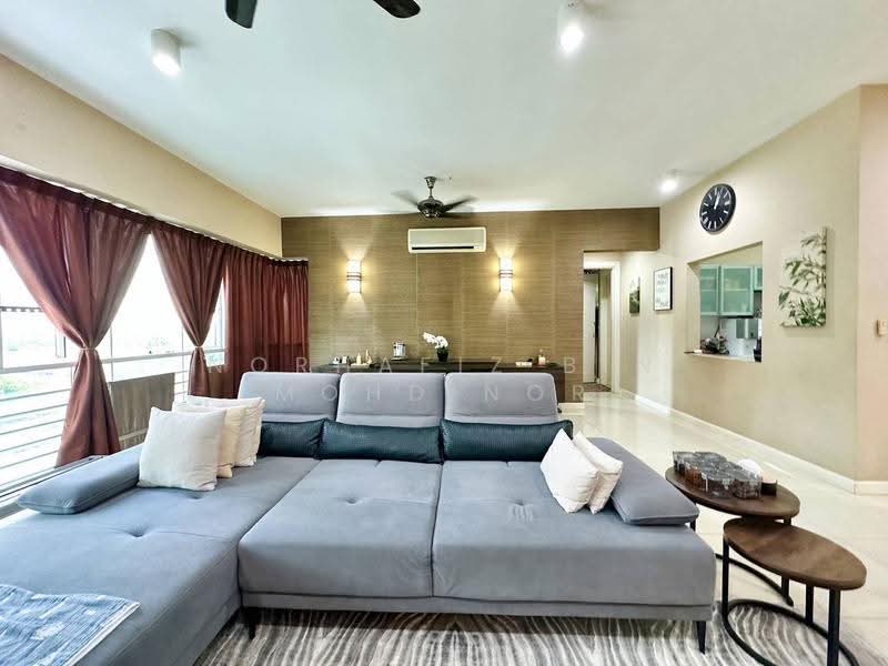 Kondominium untuk Dijual di Surian Residences - Norhafiz Bin Mohd Nor - Living Room - PropertyGuru.com.my