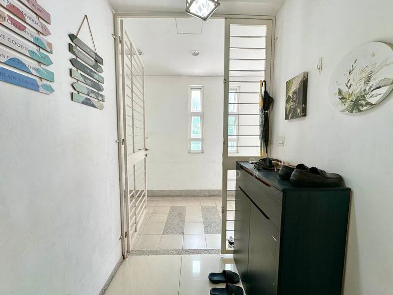 Kondominium untuk Dijual di Surian Residences - Norhafiz Bin Mohd Nor - Entrance - PropertyGuru.com.my
