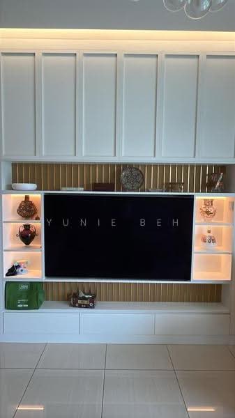 Condominium for Rent at Queens Residences Q2 @ Queens Waterfront - Yunie Beh - Living Room - PropertyGuru.com.my