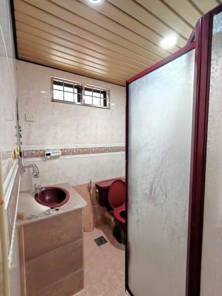 2-storey Terraced House for Sale in Jelutong (Penang) - Chris Teoh - Bathroom - PropertyGuru.com.my