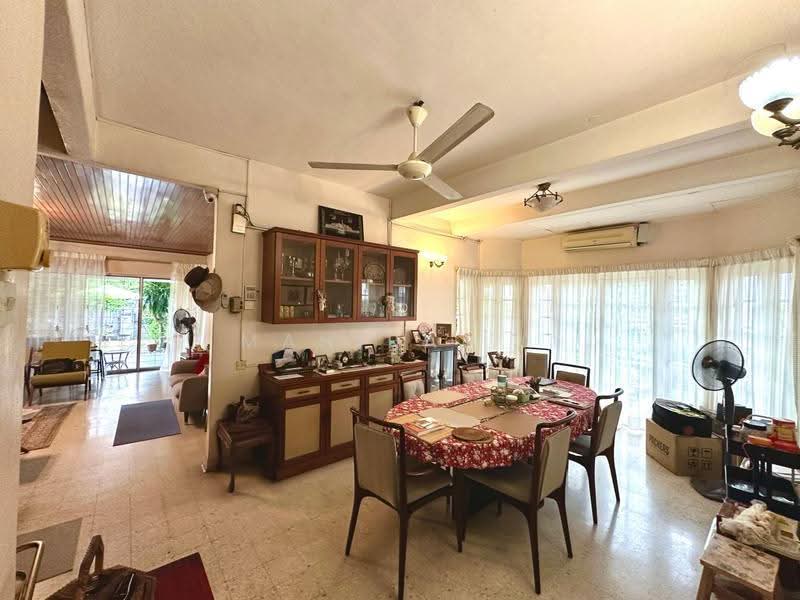 Semi-Detached House for Sale in SS4 (Petaling Jaya) - Mahirah . - Dining Room - PropertyGuru.com.my