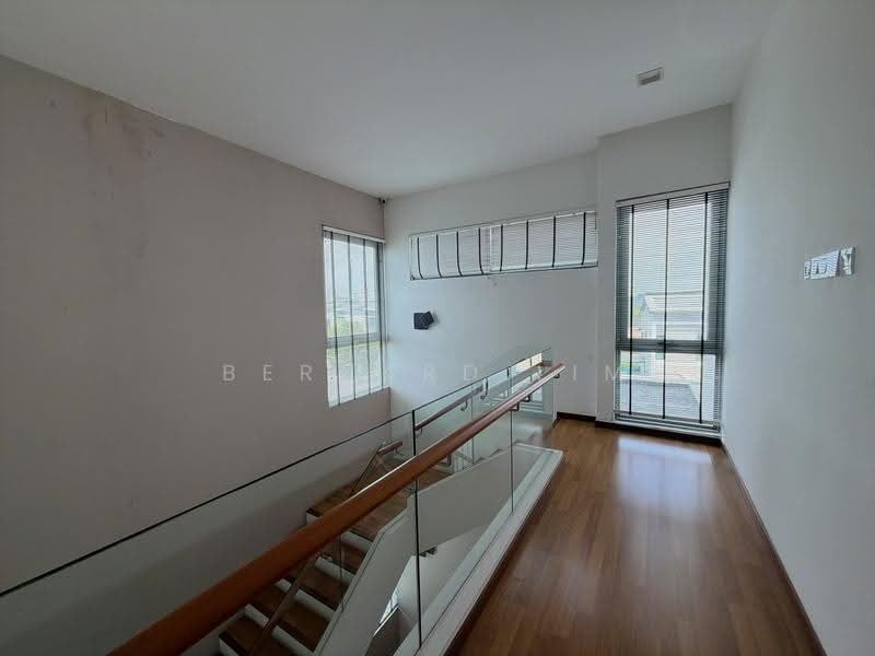 Semi-Detached House for Sale in Taman Molek (Johor Bahru) - Bernard Lim - PropertyGuru.com.my