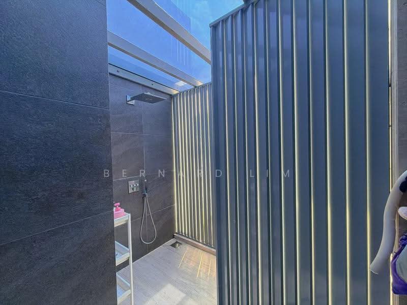 Semi-Detached House for Sale in Taman Molek (Johor Bahru) - Bernard Lim - PropertyGuru.com.my