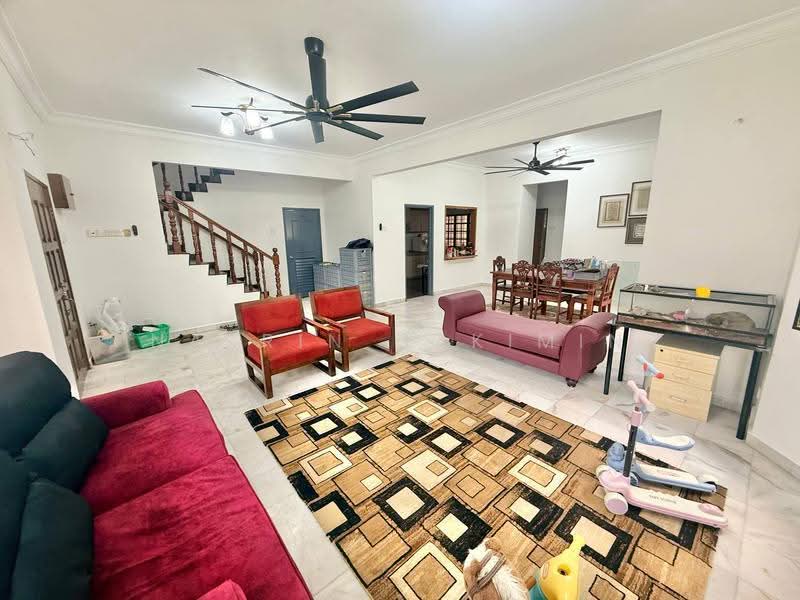 Terraced House for Sale in Bukit Rahman Putra (Sungai Buloh) - Nazrin Hakimin - Living Room - PropertyGuru.com.my