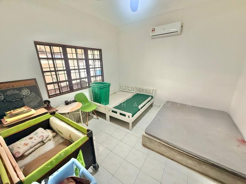 Terraced House for Sale in Bukit Rahman Putra (Sungai Buloh) - Nazrin Hakimin - Bedroom - PropertyGuru.com.my