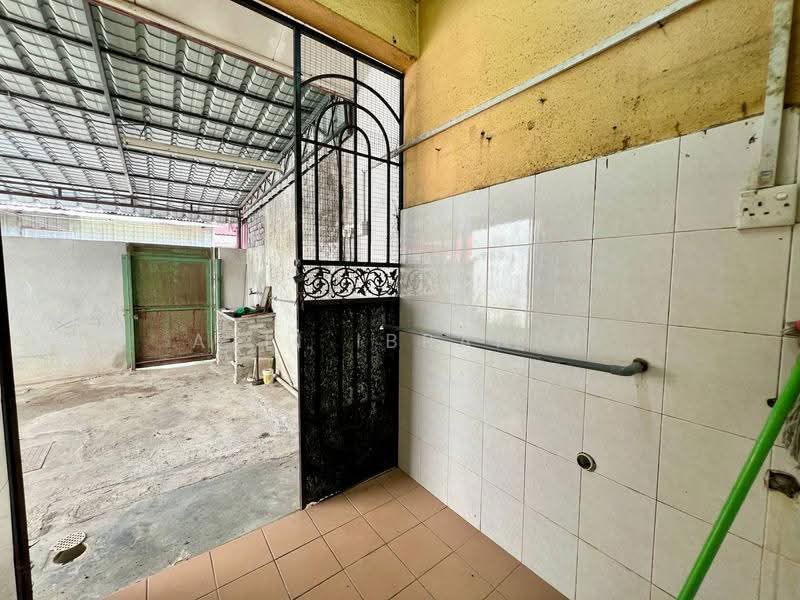 2-storey Terraced House for Sale in Bandar Tasik Kesuma (Beranang) - Azli Ibrahim - PropertyGuru.com.my
