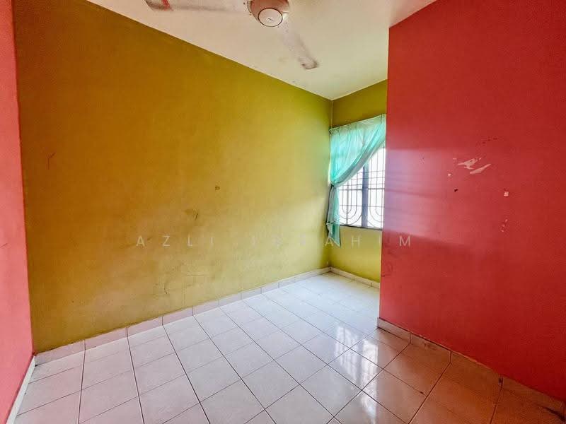 2-storey Terraced House for Sale in Bandar Tasik Kesuma (Beranang) - Azli Ibrahim - Interior - PropertyGuru.com.my