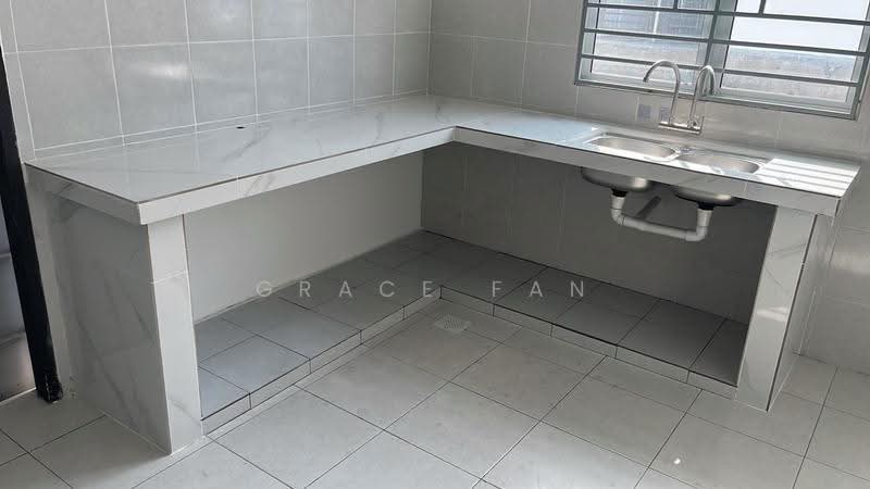 Rumah Teres 1-Tingkat untuk Disewa di Taman Puteri (Kluang) - Grace Fan - Kitchen - PropertyGuru.com.my