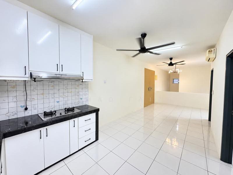 Rumah Bandar untuk Disewa di Cyberjaya (Selangor) - Ahmad Faiz - Kitchen - PropertyGuru.com.my