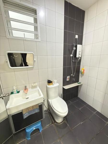 2-storey Terraced House for Sale in Taman Satu Krubong (Krubong) - Vinc Pheng - Bathroom - PropertyGuru.com.my