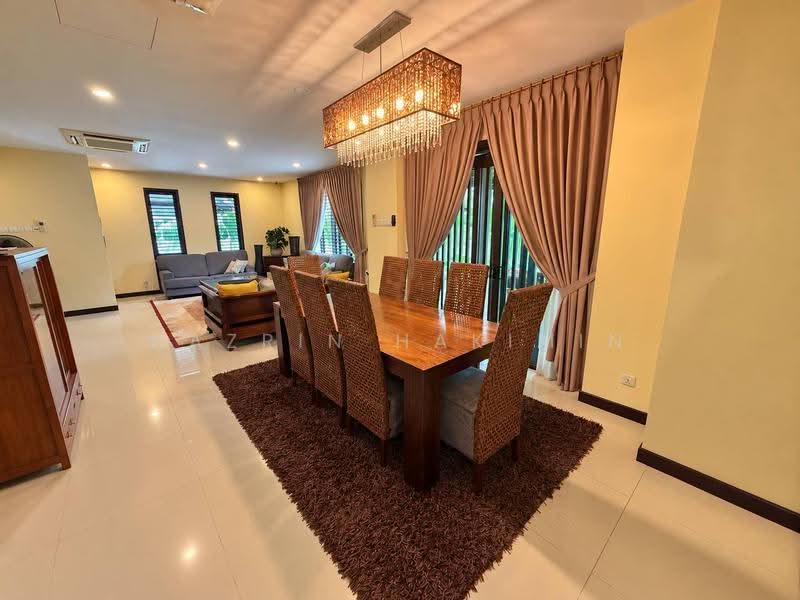 Bungalow House for Sale in Bukit Rahman Putra (Sungai Buloh) - Nazrin Hakimin - PropertyGuru.com.my