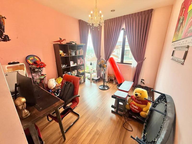 Bungalow House for Sale in Bukit Rahman Putra (Sungai Buloh) - Nazrin Hakimin - PropertyGuru.com.my