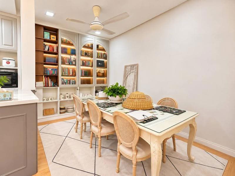 Rumah Kluster untuk Dijual di Bandar Bukit Mahkota (Bangi) - Azli Ibrahim - Dining Room - PropertyGuru.com.my