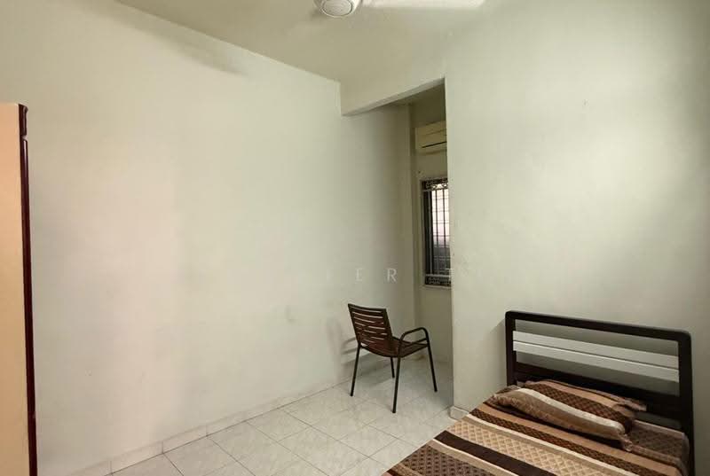 Pangsapuri untuk Dijual di Taman Sri Kuching - Jennifer Tee - Bedroom - PropertyGuru.com.my